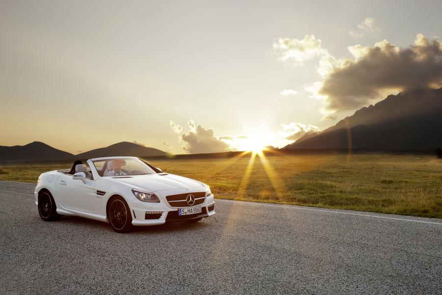  Mercedes-Benz SLK55 AMG 2011 года  (фото 31 из 34)